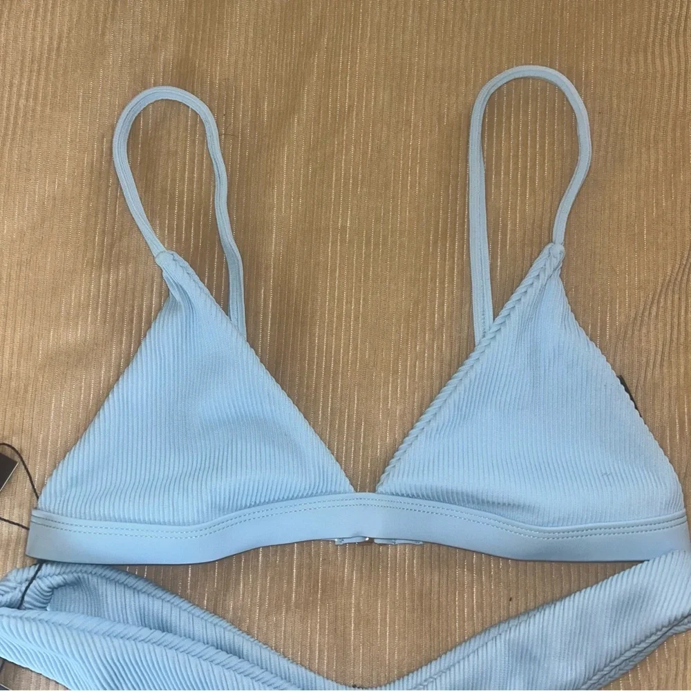 Sky Blue Ribbed Bikini Set - Picture 2 of 5